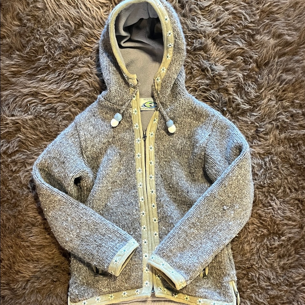 Laundr-O-Mat Women's Sweater Size Medium
